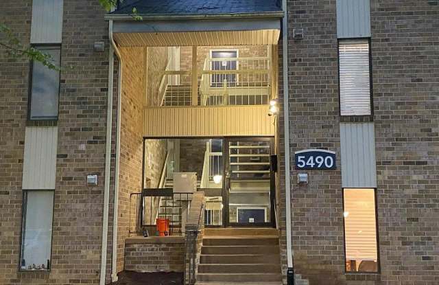5490 CEDAR Lane Gallery 1