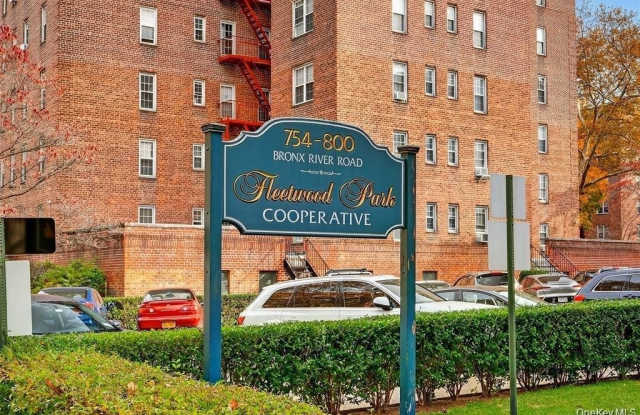 770 Bronx River Rd unit: A41 - 770 Bronx River Road, Yonkers, NY 10708