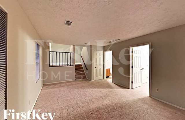 1998 Glenwood Downs Drive Gallery 2