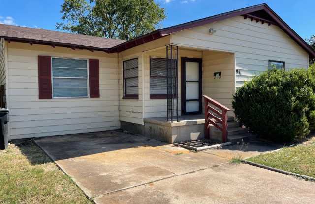 Available Now! *Pet Restrictions* 3 Bedroom/1 Bathroom in Temple photos photos Available Now! *Pet Restrictions* 3 Bedroom/1 Bathroom in Temple photos photos