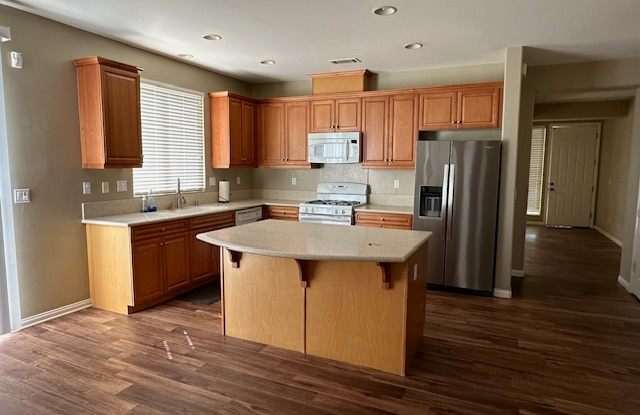 6103 Saint John Place Gallery 3