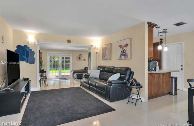 12840 SW 83rd Ct # 12840 Gallery 2