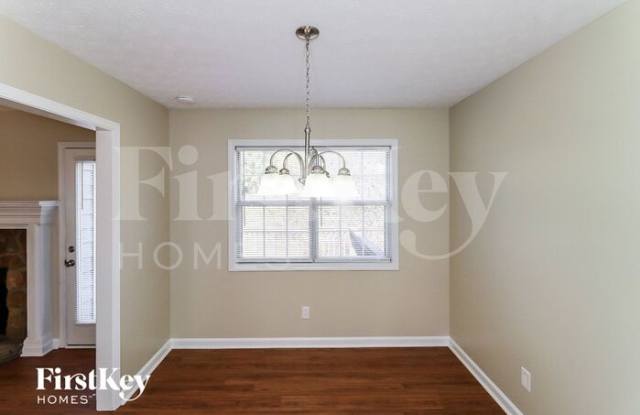 719 Westbury Drive Gallery 4