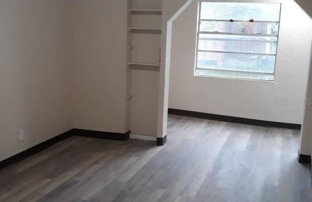 350 MAPLE STREET photos photos