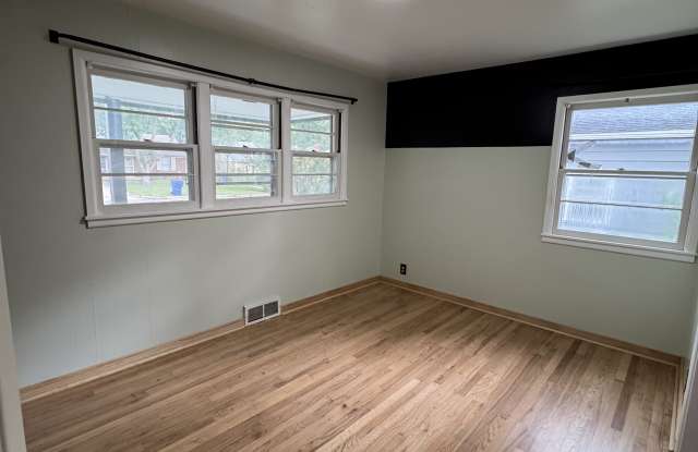 849 Lexington Road photos photos