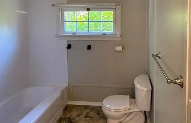 Cozy One Bedroom House For Rent In Port Hadlock Gallery 4