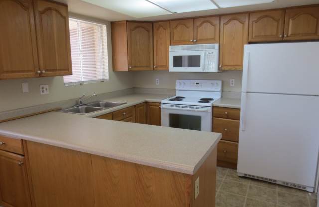 16222 N. 31st St # 1 Gallery 4