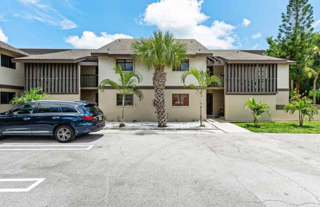 1647 Cabot Lane photos photos