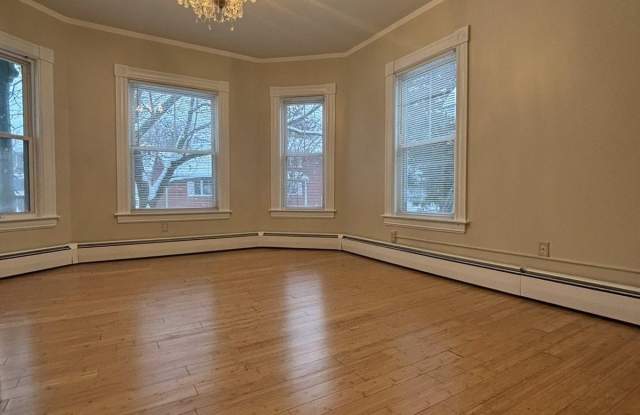 100 Ashland Street Gallery 2