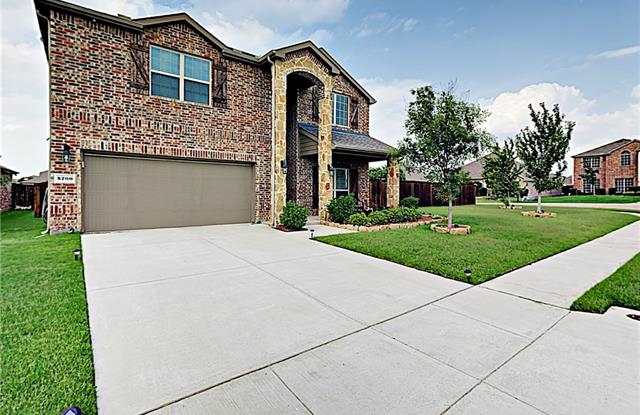 5700 Glenbrook Drive Gallery 3