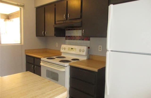 9017 W. Elm St # 8 - 9017 West Elm Street, Phoenix, AZ 85037
