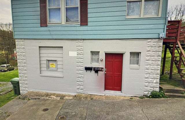 492 Wilson Ave photos photos