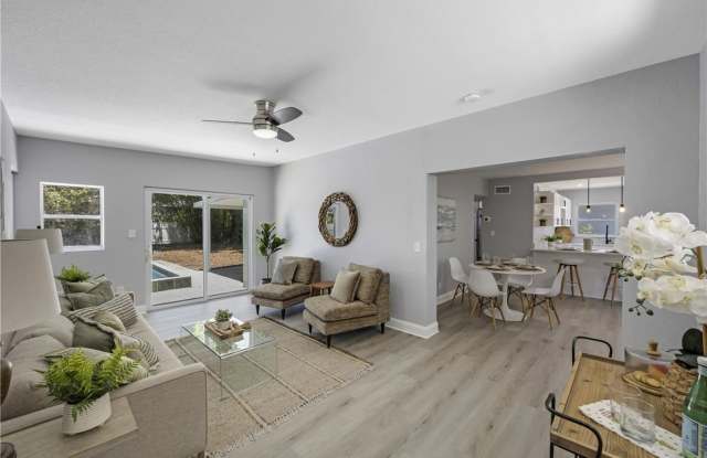 3/2 pool home in St Pete photos photos