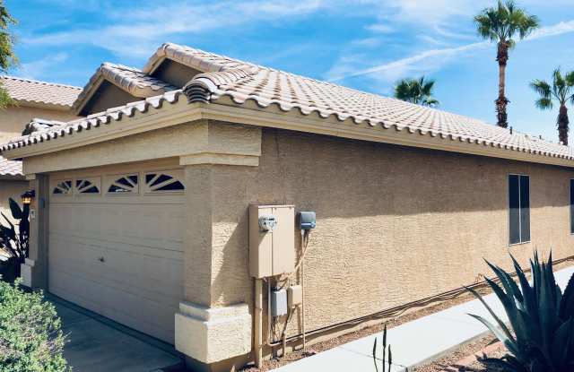 4429 E DESERT WIND Drive Gallery 3
