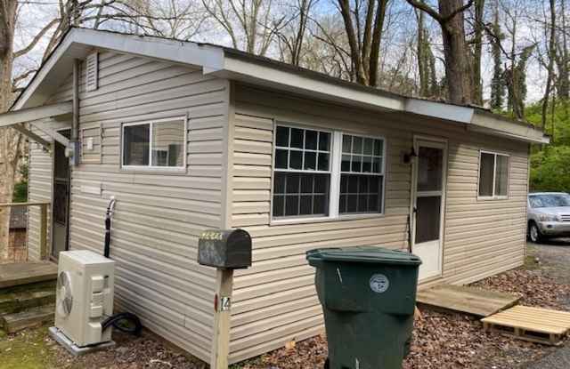 Charming 2-Bedroom Home in Lookout Valley – Pets Welcome! photos photos