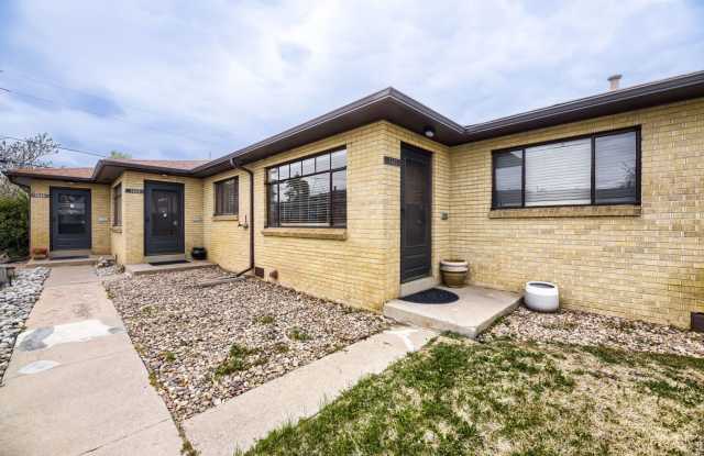 Cozy 2 bed/1 bath near Wash Park! Available NOW! photos photos