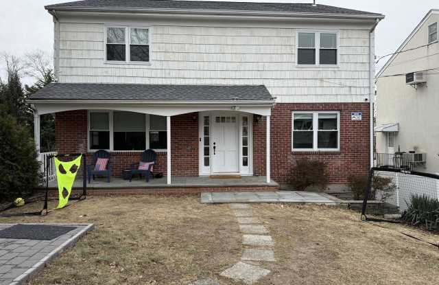 32 Arther Street - 32 Arther Street, Pemberwick, CT 06831