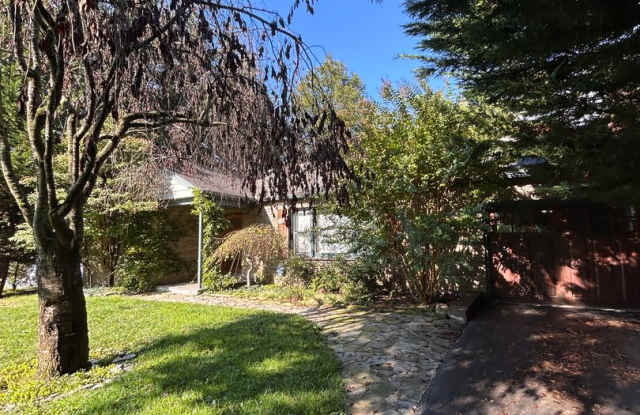 3 Bed 1.5 Bath Home - 904 Shreiner Avenue, Lancaster County, PA 17603