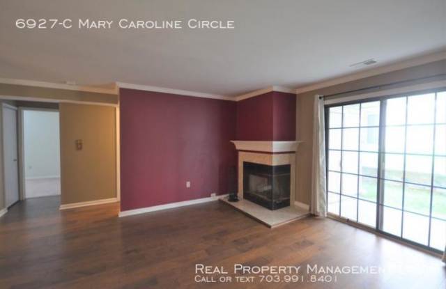 6927-C Mary Caroline Circle Gallery 4
