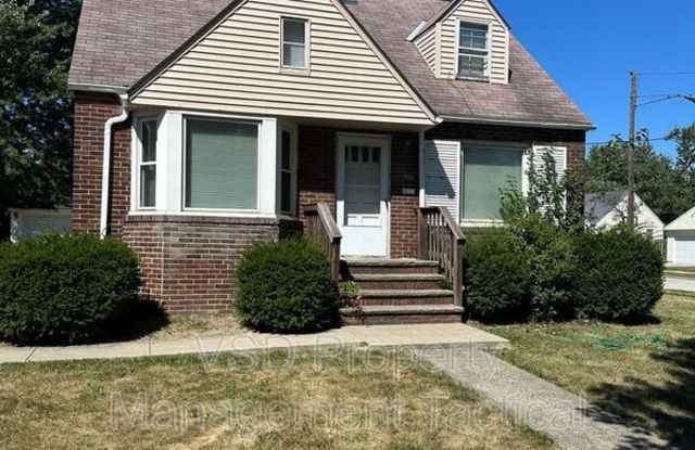 906 E 232 St photos photos