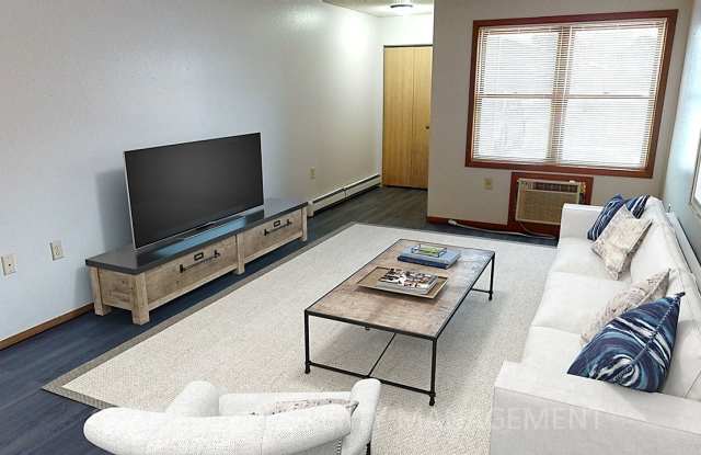 3506 S Sertoma Ave - 3506 South Sertoma Avenue, Sioux Falls, SD 57106