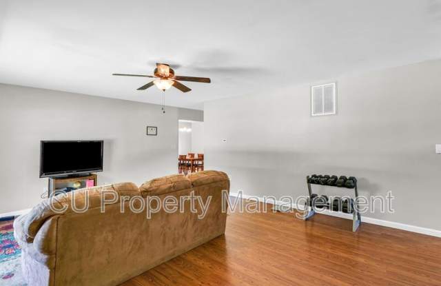 802 Stratford Drive Gallery 4
