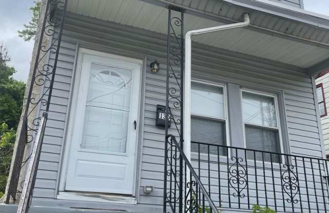 Charming 3BR House in Lansdowne photos photos Charming 3BR House in Lansdowne photos photos