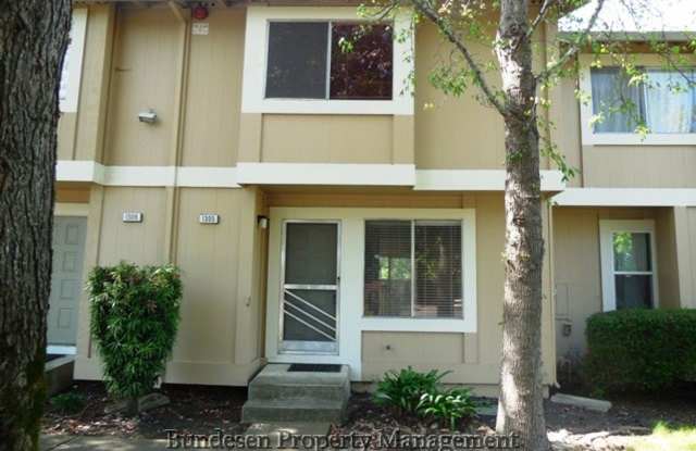 1305 Gold Way Rohnert Park CA 94928 photos photos