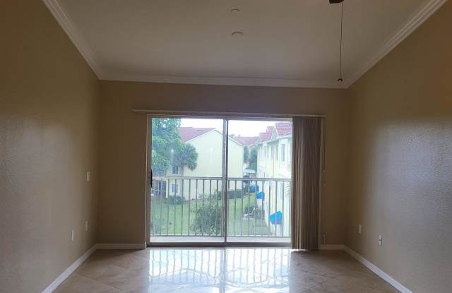 8288 Key Royal LaneUnit 1431 Gallery 4