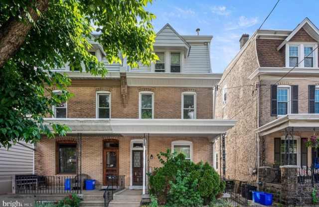 3740 MANAYUNK AVENUE photos photos