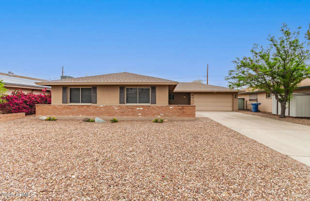 3613 S KENNETH Place photos photos