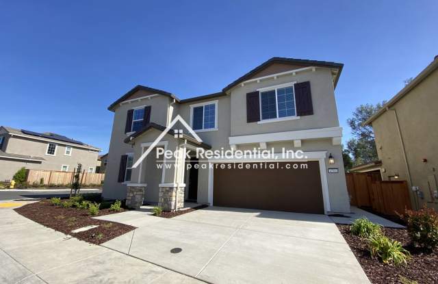 Two Years New - Rocklin 5bd/3ba House with 2 Car Garage - 4504 Gray Lodge Loop, Rocklin, CA 95677