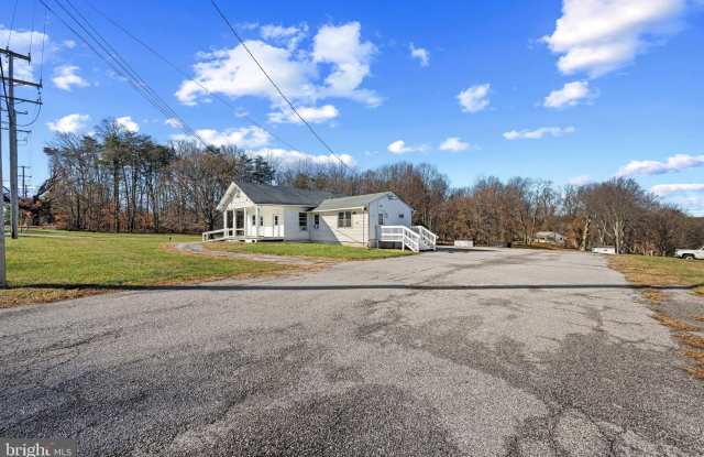 13440 CLARKSVILLE Pike Gallery 4