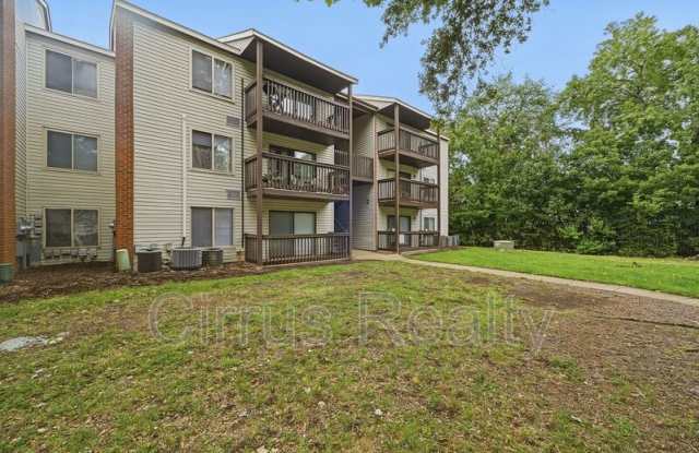 124 Wells Ct Gallery 2