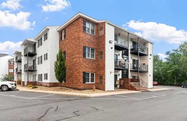 45 Christopher Dr Gallery 2