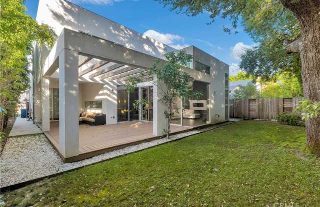 16518 Moorpark Street photos photos