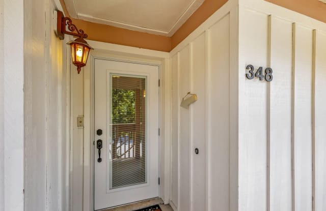 348 Brackenwood Circle Gallery 4