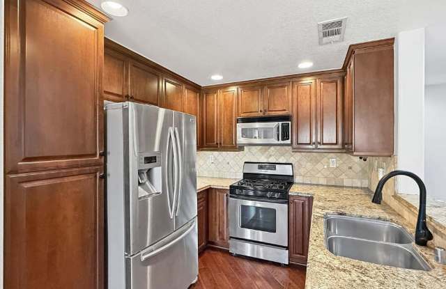 28412 Casselman Ln Gallery 2