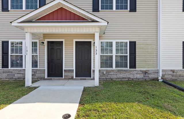 Beautiful Townhome Available! - 133 Cornerstone Drive, Beulaville, NC 28518