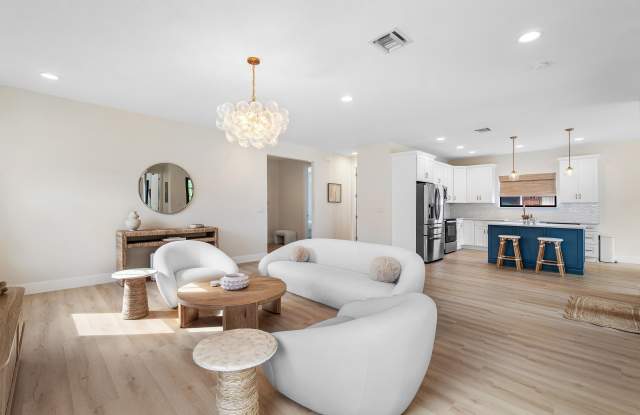 7606 S Olive Avenue photos photos