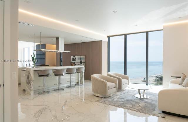 18501 Collins Ave photos photos