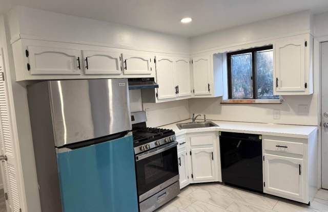 19 Rossmore Ave photos photos