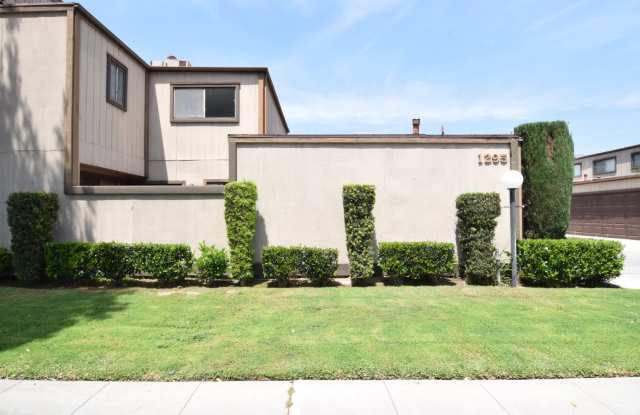 New with a View: This Property is just right for You! Gallery 3