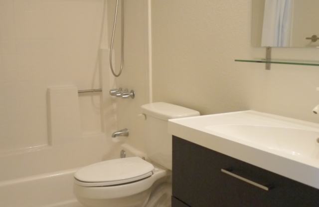Great Location! 1 Bedroom 1 Bathroom Condo near ASU. photos photos