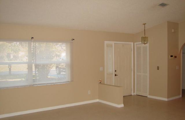 83 Brookside Lane Gallery 2