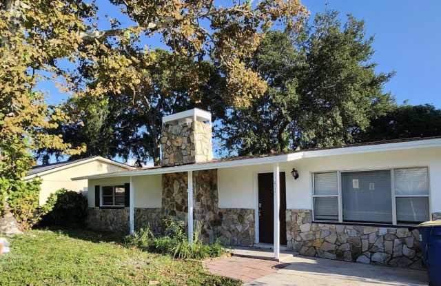 1465 Jeffords St photos photos