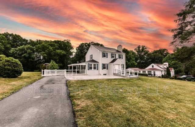 3529 Woodburn Rd photos photos