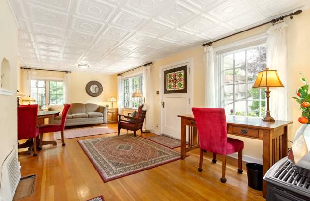 3843 Carr Pl N Gallery 3