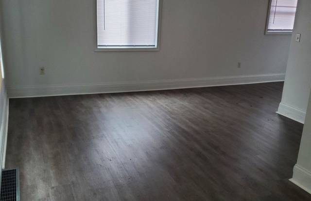 916 W Michigan Avenue Gallery 4
