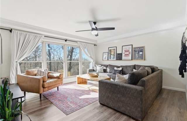 3 Leigh  LN - 3 Leigh Lane, Bella Vista, AR 72714